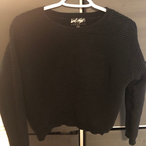 Sweater - Picture 1 of 1